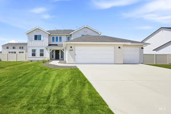 5368 E Phelps Lake Dr, Nampa, ID 83687