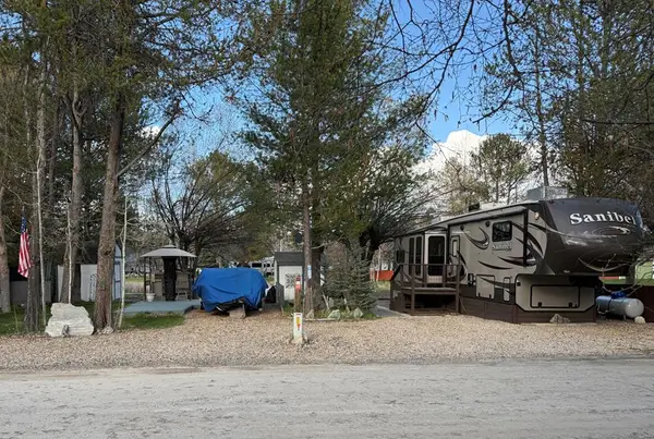 5 & 7 H Street, Cascade, ID 83611