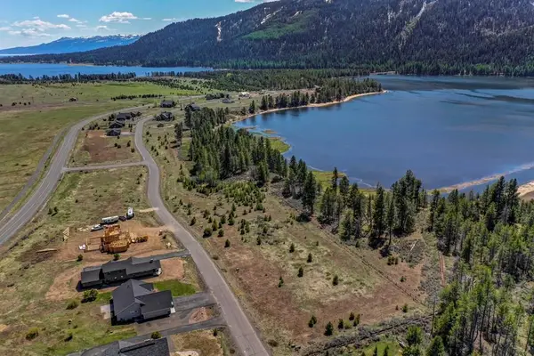 13165 Hawks Bay Road, Donnelly, ID 83615