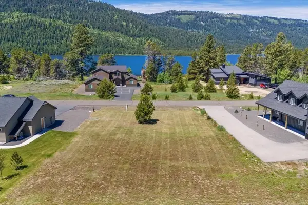 13140 Hawks Bay Road, Donnelly, ID 83615