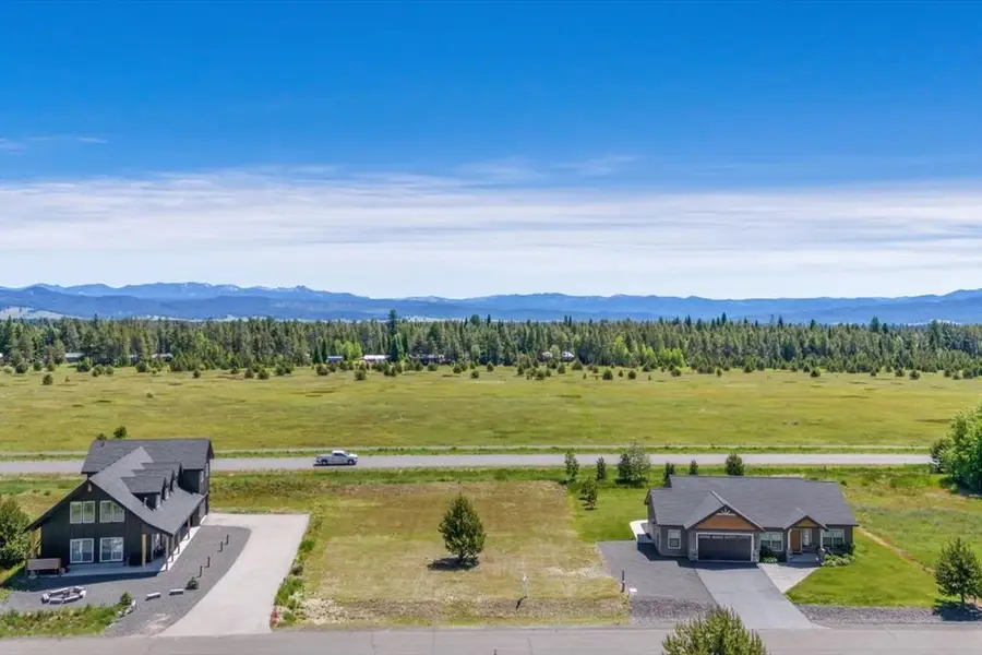 13140 Hawks Bay Road, Donnelly, ID 83615 - #2