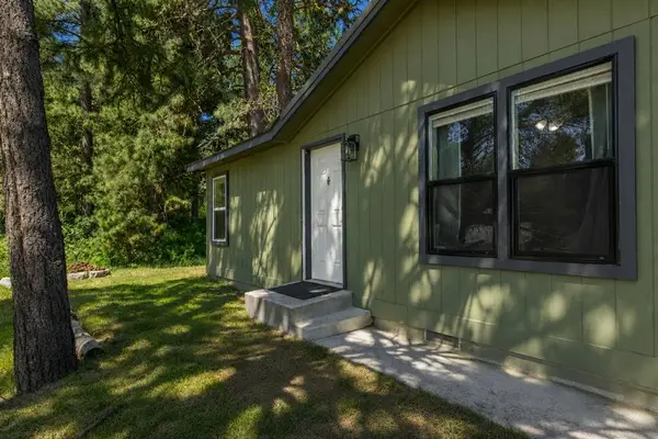 107 S Van Wyck Avenue, Cascade, ID 83611