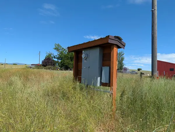 2187 Apple Lane, Mesa, ID 83643