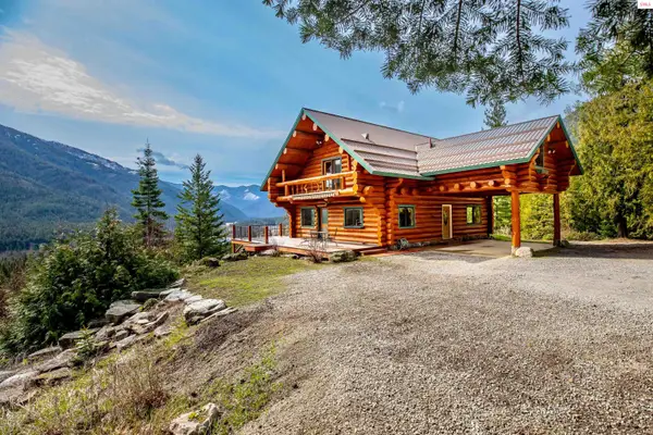 21 Barnes Ln, Noxon, MT 59853