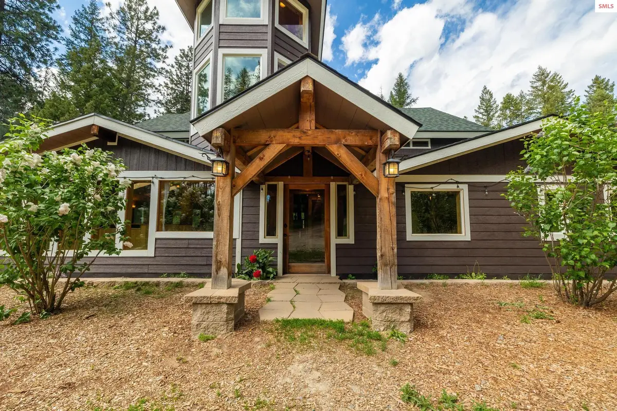 527 Aspen Dr, Bonners Ferry, ID 83805 - Image #1