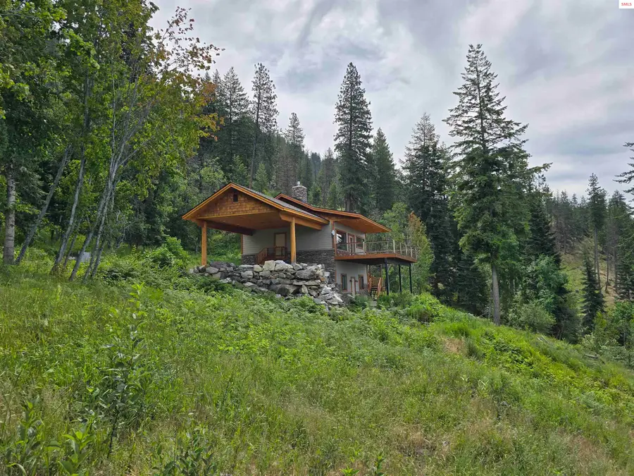 1935 Eagen Mountain Dr, Hope, ID 83836 - #2