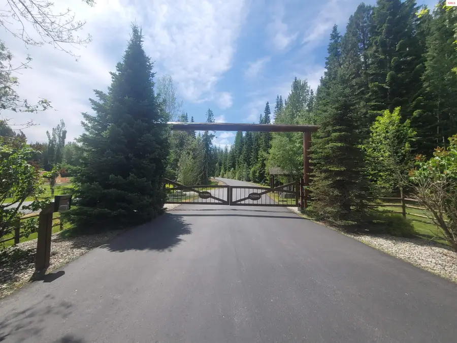 150 Ranch Road, Naples, ID 83847 - #2