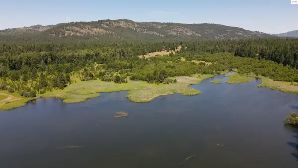 3216 Dufort Road, Sagle, ID 83860