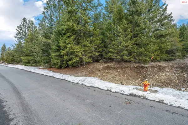 32972 N 10th Ave, Spirit Lake, ID 83869