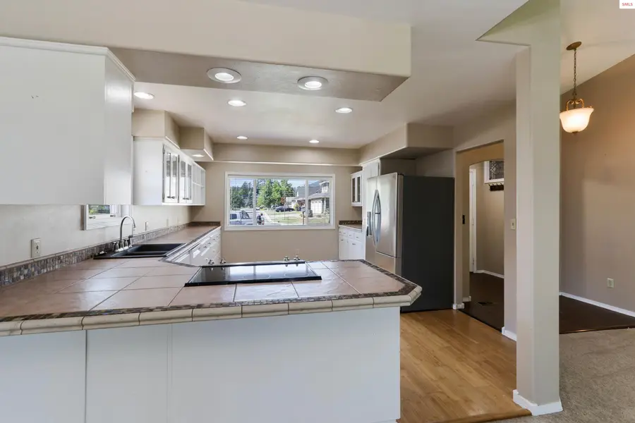 207 S Lincoln Ave, Sandpoint, ID 83864 - Image #3