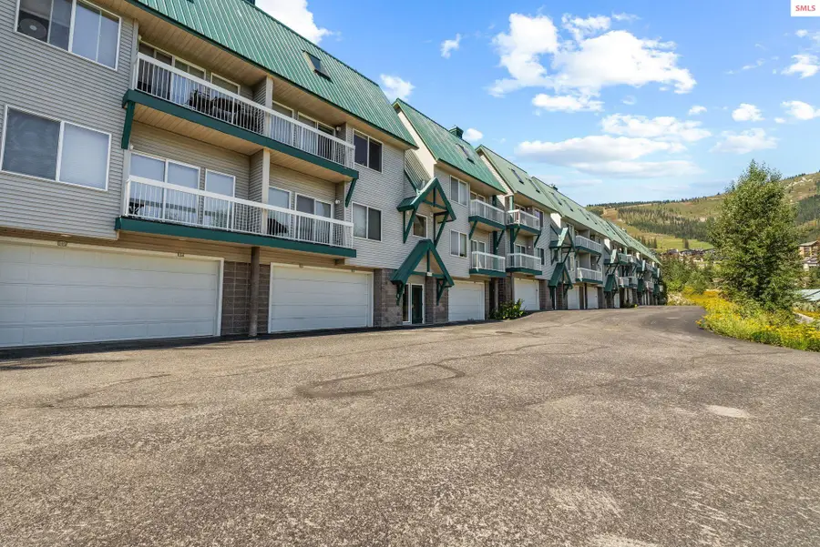 87 Cornice Ct. Unit #204, Sandpoint, ID 83864 - Image #2