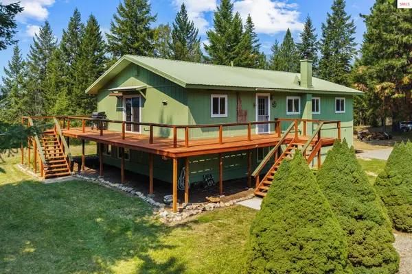 224 Branch Ln, Moyie Springs, ID 83845