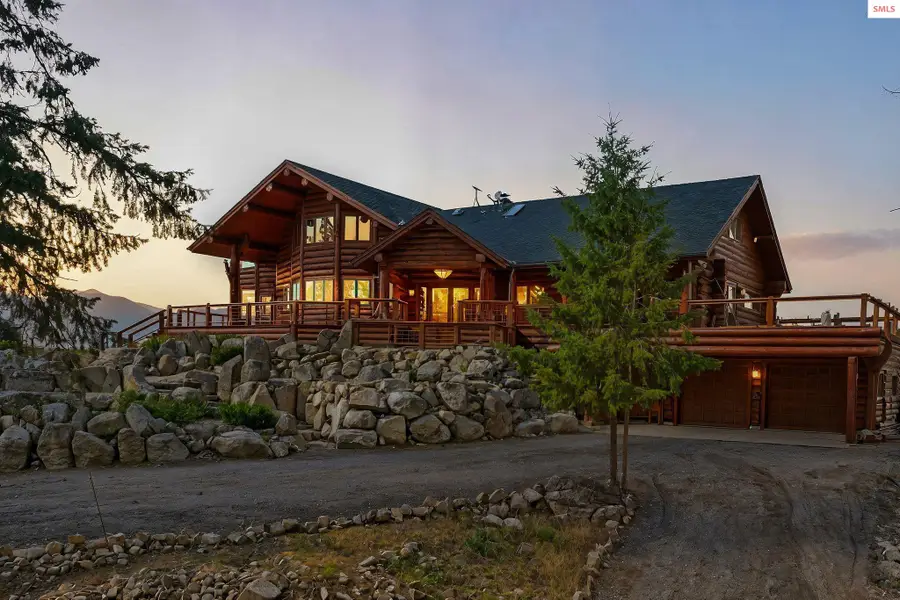 1758 Giles Connection Rd, Bonners Ferry, ID 83805 - Image #2