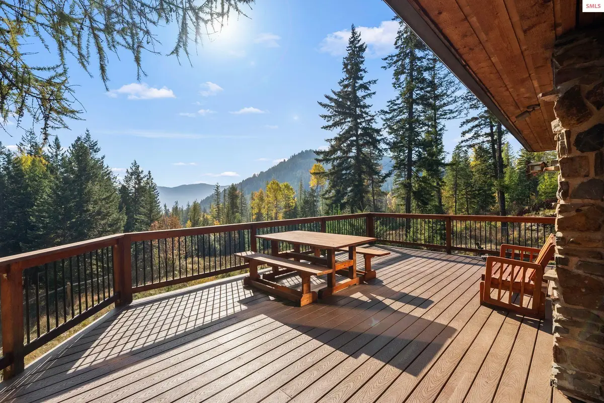 5770 Sagle Rd, Sagle, ID 83860 - Image #1