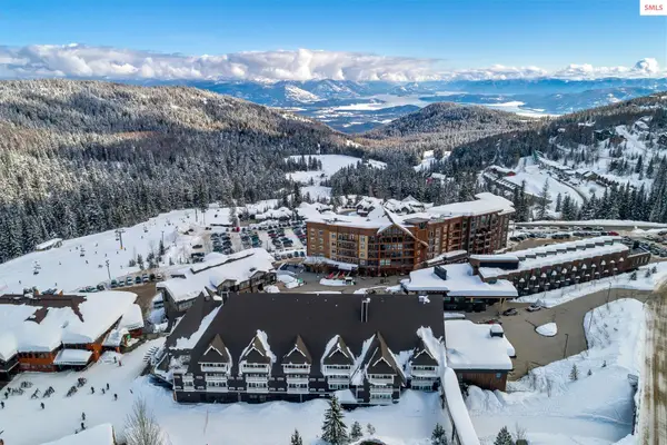 72 Great Escape Rd, Sandpoint, ID 83864