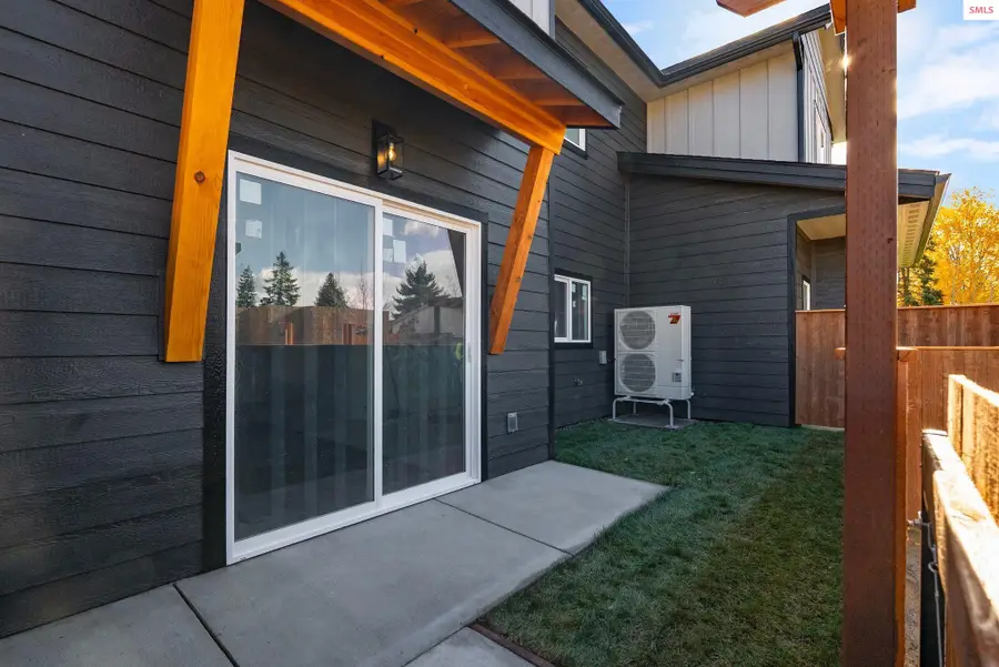 1675 Onyx Ct, Sandpoint, ID 83864 - Image #2