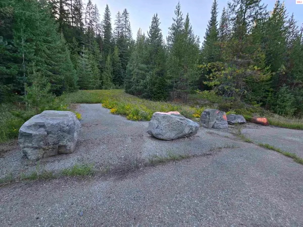 12941 Yaak River Road, Yaak, MT 59935