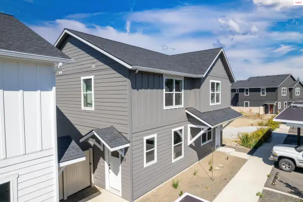 24 Potlatch Loop, Priest River, ID 83856