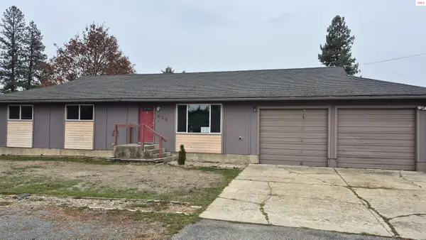 432 Dickinson Ave, Priest River, ID 83856