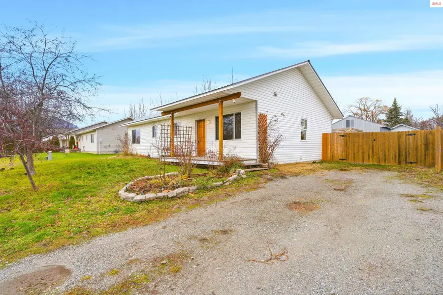 71 Schissler Lane, Kootenai, ID 83840 - Image #2