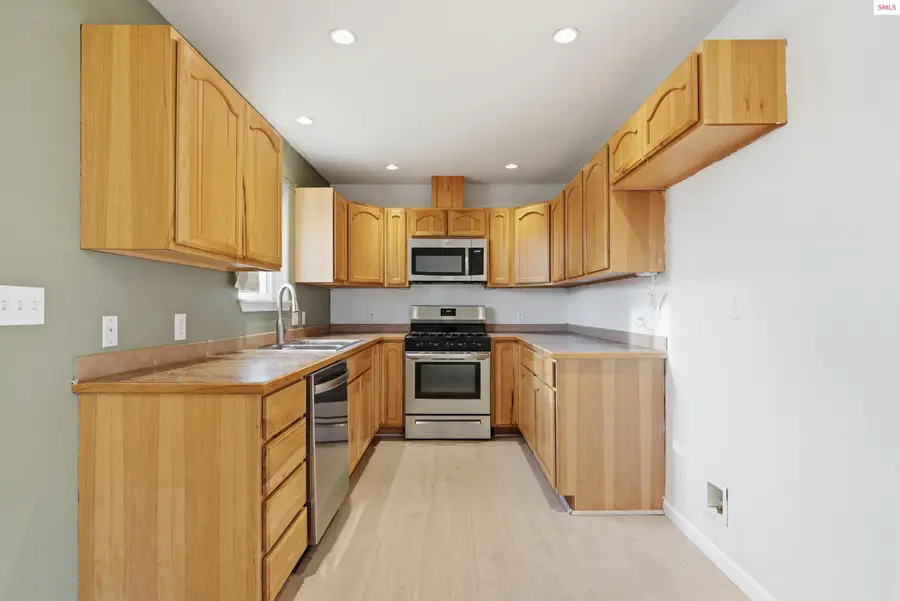 71 Schissler Lane, Kootenai, ID 83840 - Image #3