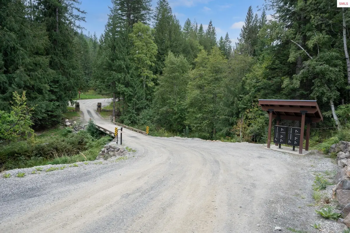 220 Hawkwind Trail, Cocolalla, ID 83813 - Image #1