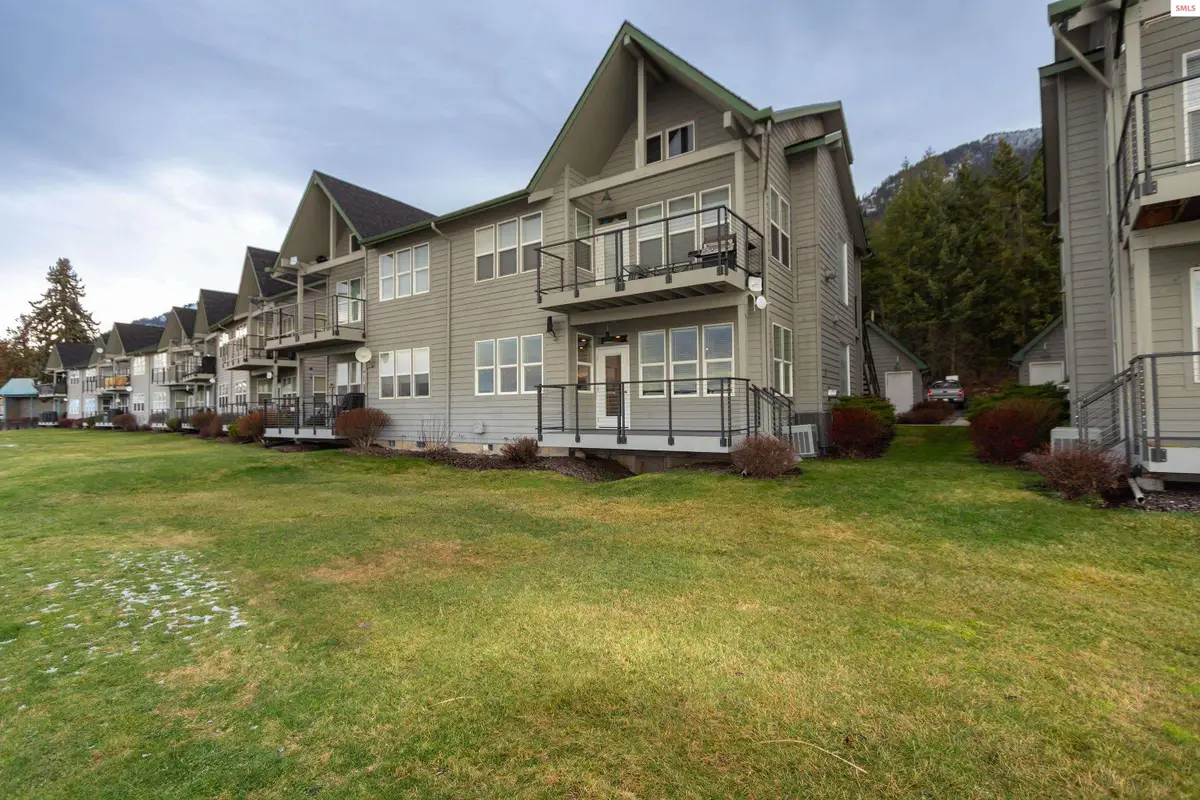 46700 Highway 200 Unit #302, Hope, ID 83836 - #1