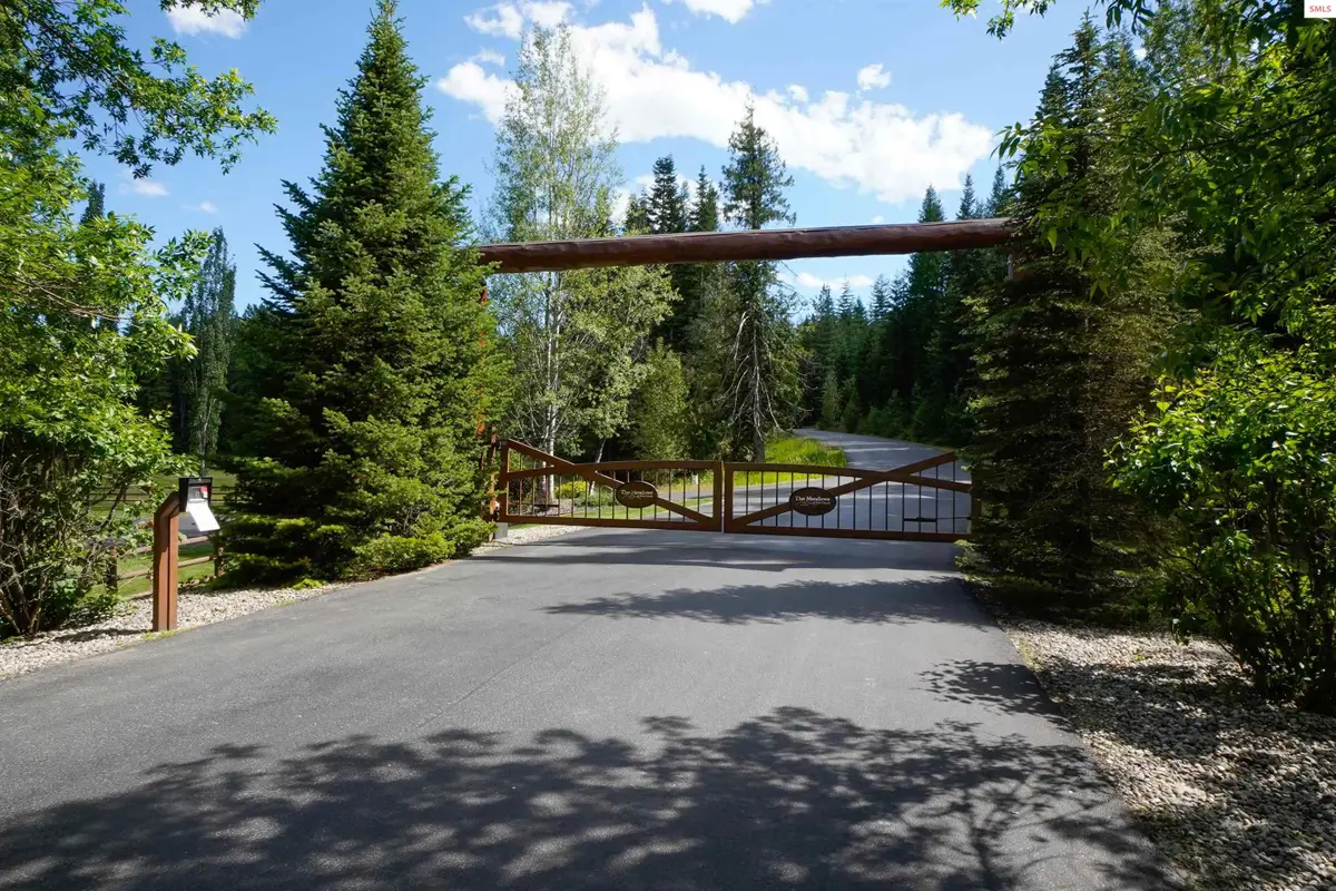 1599 Saddleback Dr, Naples, ID 83847 - #1