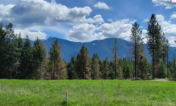 492 Stellar Jay Road, Bonners Ferry, ID 83805