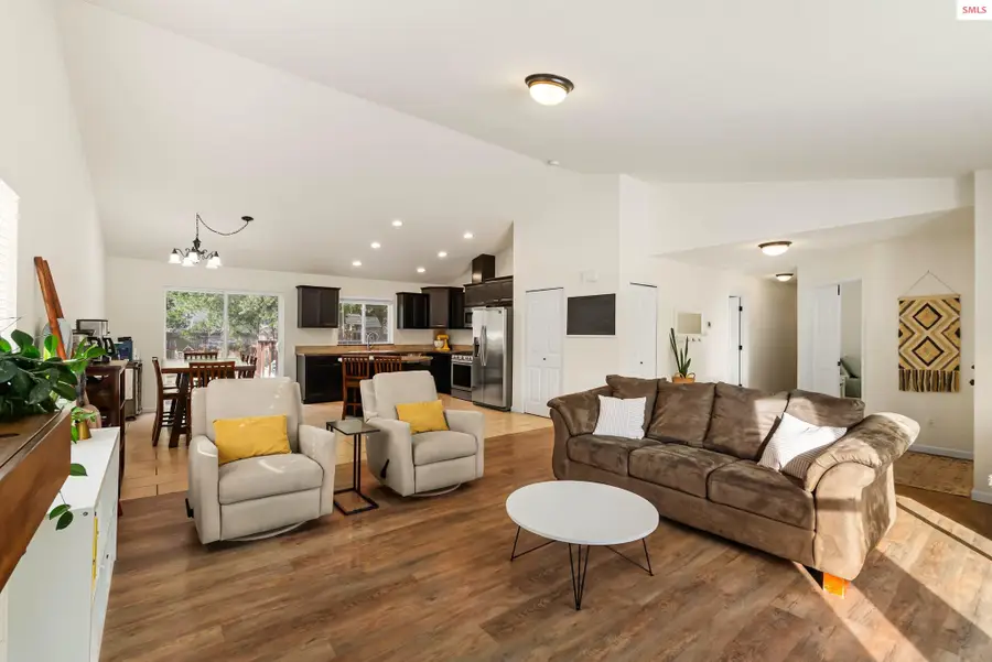 102 Park Ln, Sandpoint, ID 83864 - #2