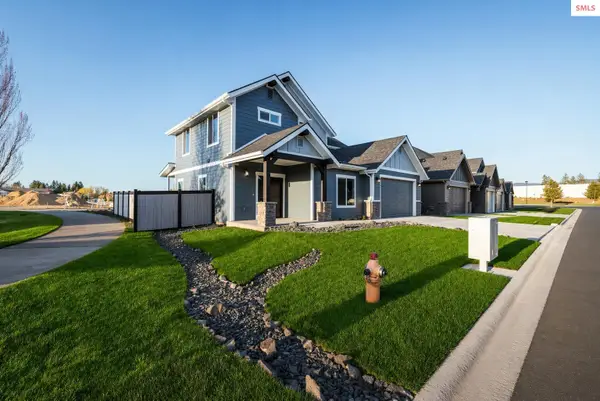 8429 N Snowflake Lane, Hayden, ID 83835