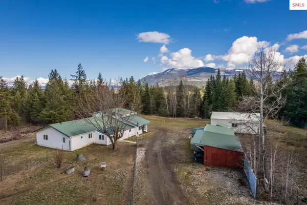 789 Sandy Ridge Rd, Naples, ID 83805