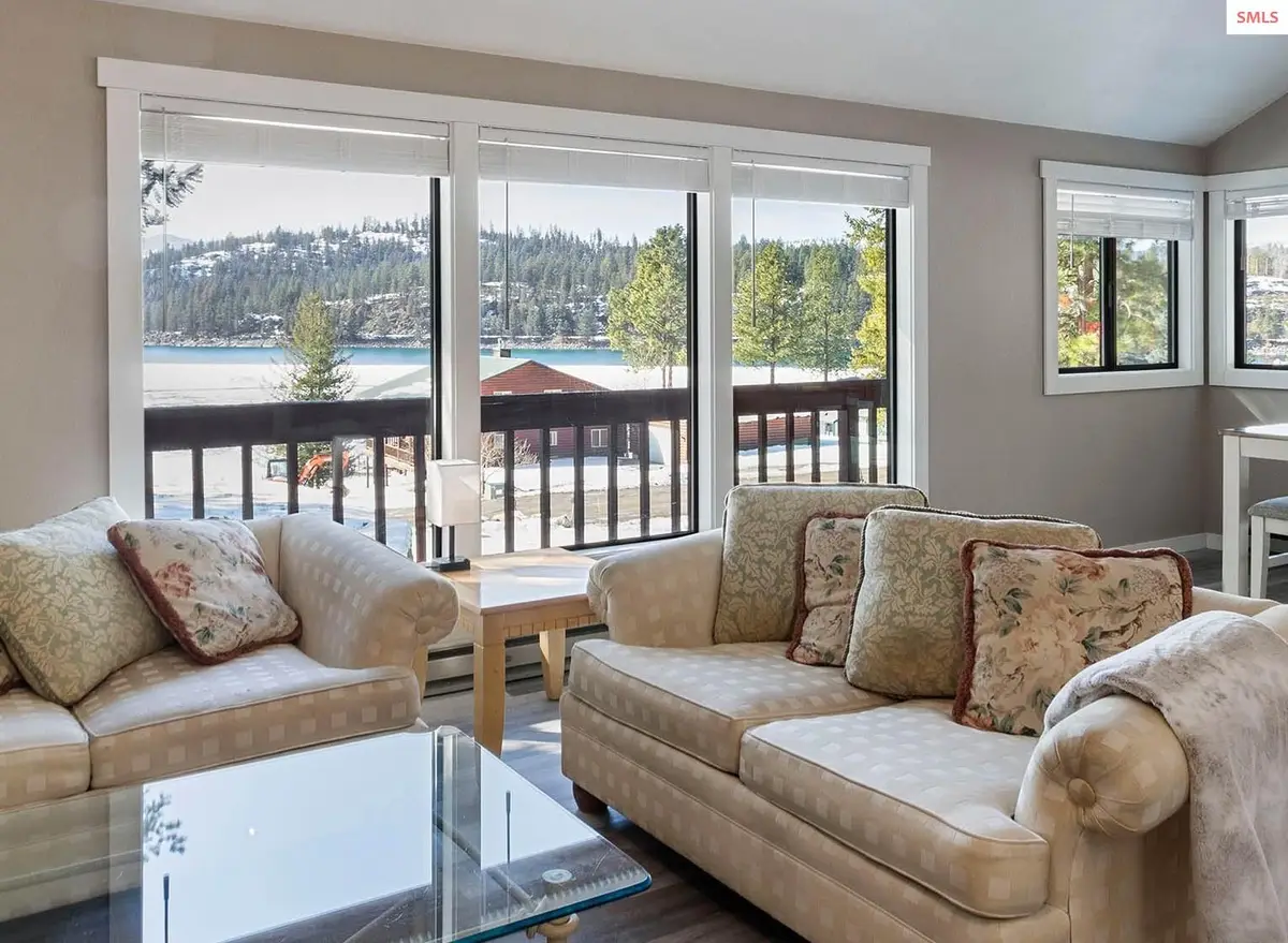 176 Swan Shores Dr, Sagle, ID 83860 - #1