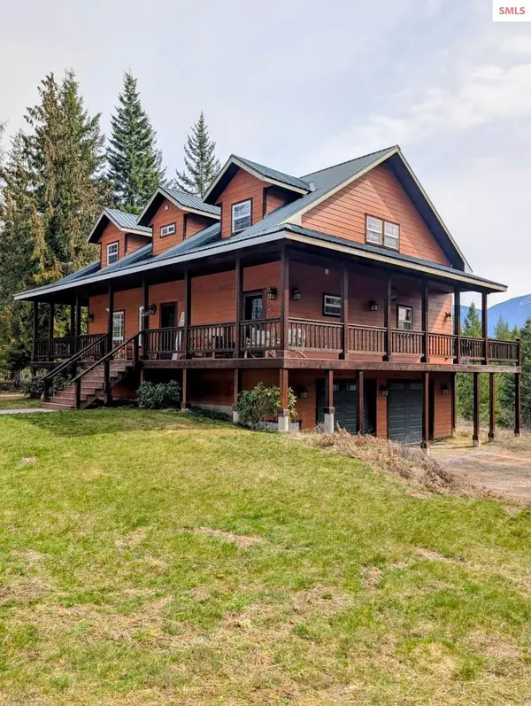 845 Cougar Road, Naples, ID 83847