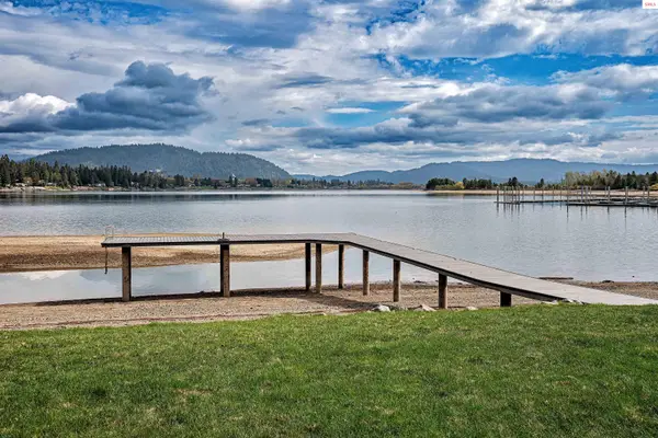 65 Sawyer Ave, Priest River, ID 83856