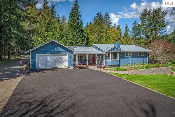 6364 Bottle Bay Rd., Sagle, ID 83860