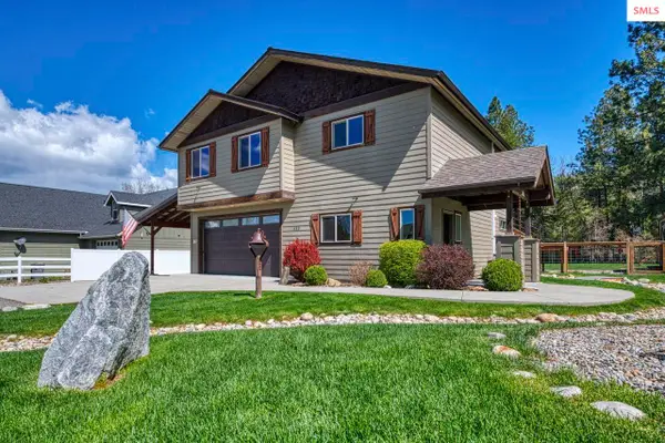 453 Birch Haven Dr, Sagle, ID 83860
