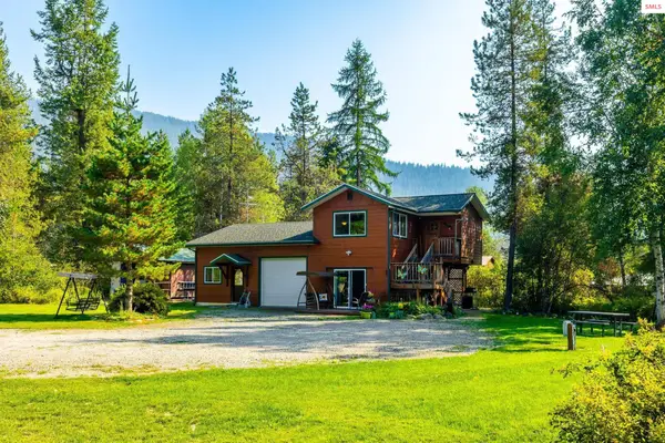 5574 Moyie River Road, Bonners Ferry, ID 83805