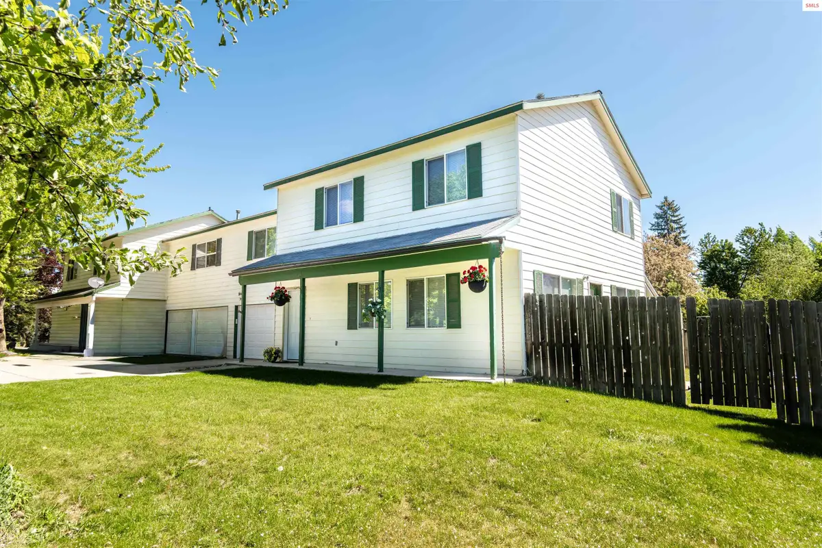 1611 Cedar St, Sandpoint, ID 83864 - #1