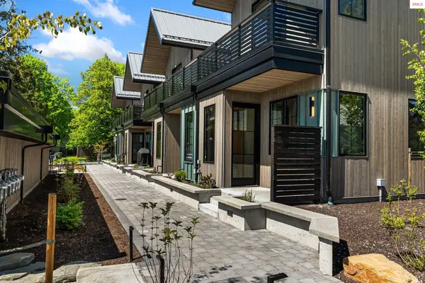 215 W Lake St, Sandpoint, ID 83864