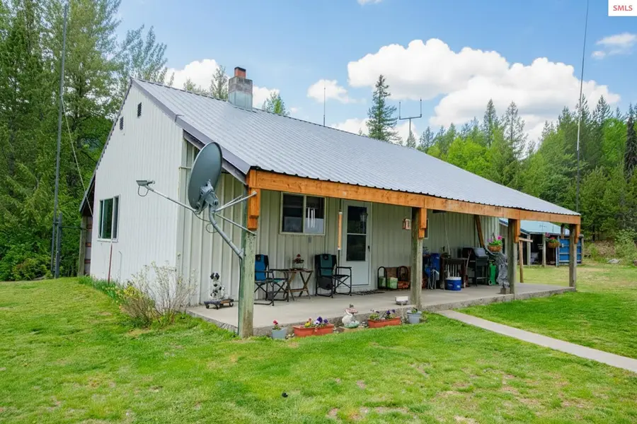 2884 Morris Rd., Naples, ID 83847 - #2