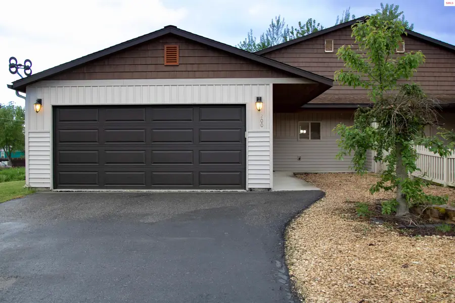 200 Brittany Loop, Kootenai, ID 83840 - #2