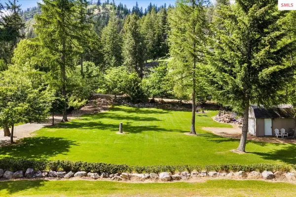 463 Glacier Loop, Bayview, ID 83803
