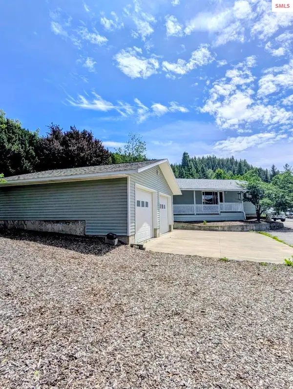 6977 Evergreen Street, Bonners Ferry, ID 83805