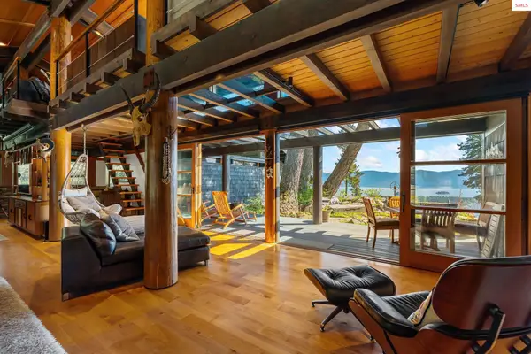 825 Winter Ridge Rd., Hope, ID 83836