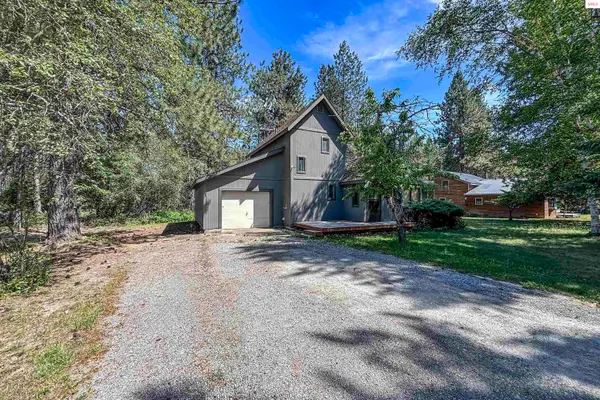 372 Schweitzer Mtn Road, Sandpoint, ID 83864