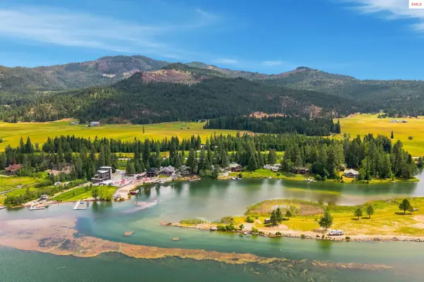 36 Gosling Point Road, Priest River, ID 83856