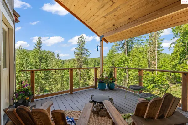 723 Trout Creek Rd, Sandpoint, ID 83864