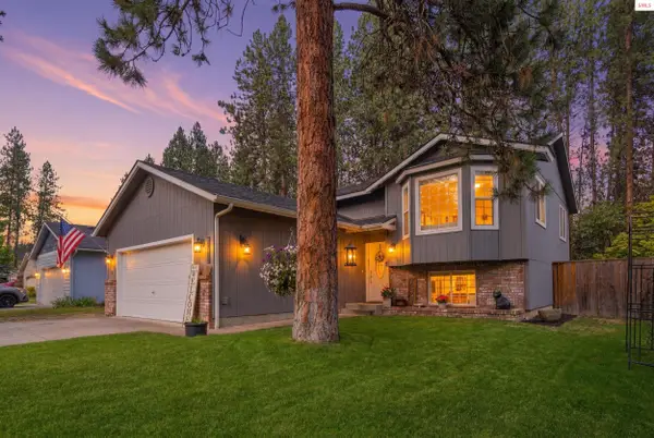 201 S Aerie Ct, Post Falls, ID 83854
