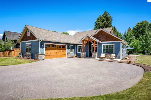 218 Crooked Ear Drive, Sandpoint, ID 83864